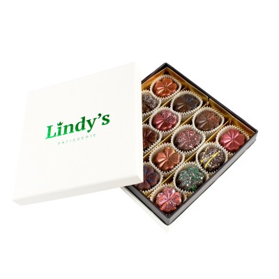 Luxe Vegan Geschenkdoos met 16 Smaken Bonbons Luxe Vegan Geschenkdoos met 16 Smaken Bonbons
