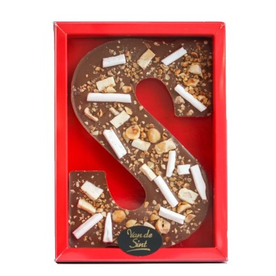 Luxe chocoladeletter S | Nougat | Meringue | Topped | MELK Luxe chocoladeletter S | Nougat | Meringue | Topped | MELK